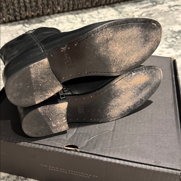 Frye melissa button short leather boots . Size 7.5 - Picture 9 of 10